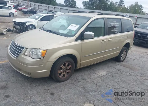 2010 Chrysler Town & Country Touring из США, поврежденный, VIN 2A4RR5DX0AR472654